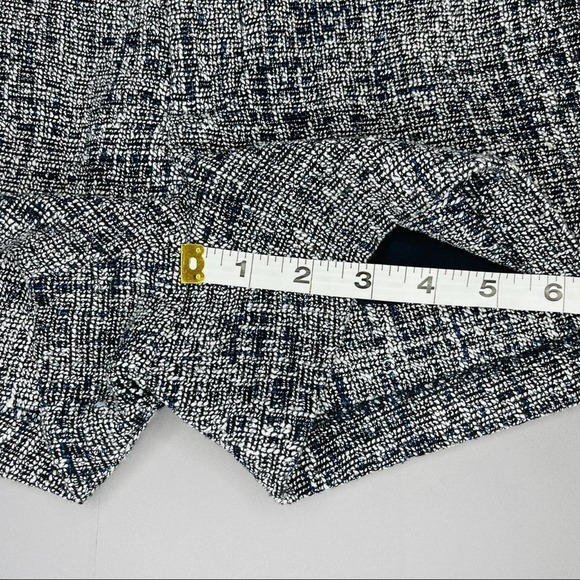 Banana Republic tweed fry shorts - Picture 11 of 11